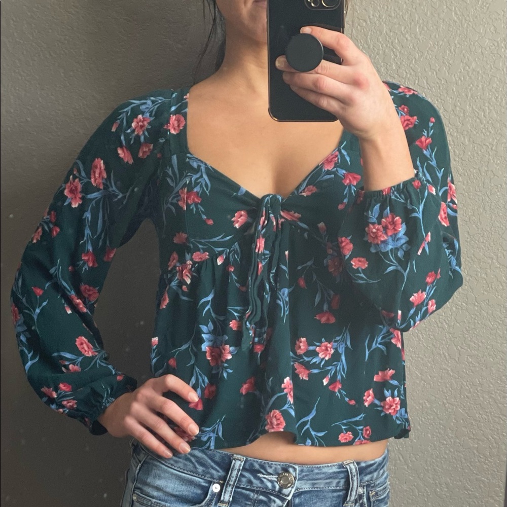 American Eagle Green blouse